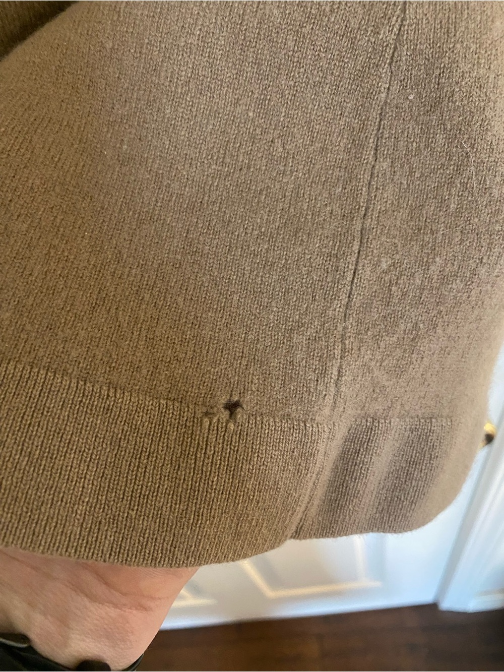 Tahari Camel V-Neck Long Sleeve Sweater - Picture 4 of 4